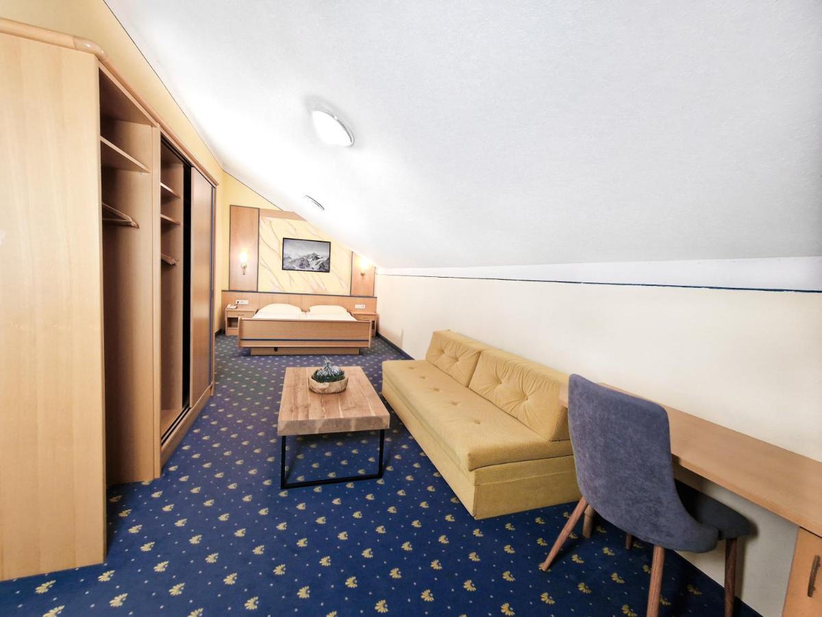 Hotel Laerchenhof Kaunertal Bagian luar foto