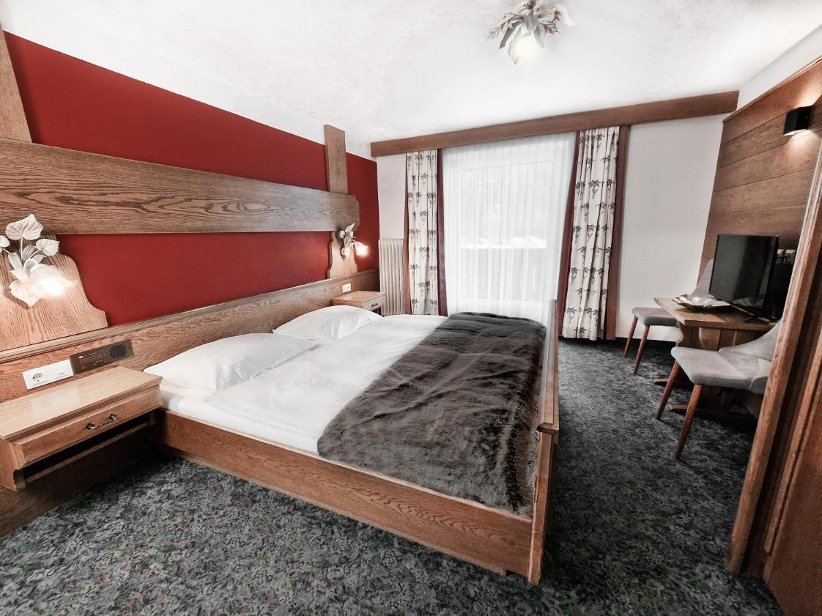 Hotel Laerchenhof Kaunertal Bagian luar foto