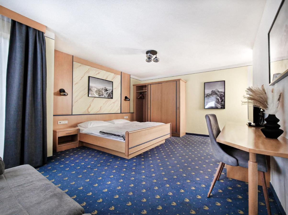 Hotel Laerchenhof Kaunertal Bagian luar foto