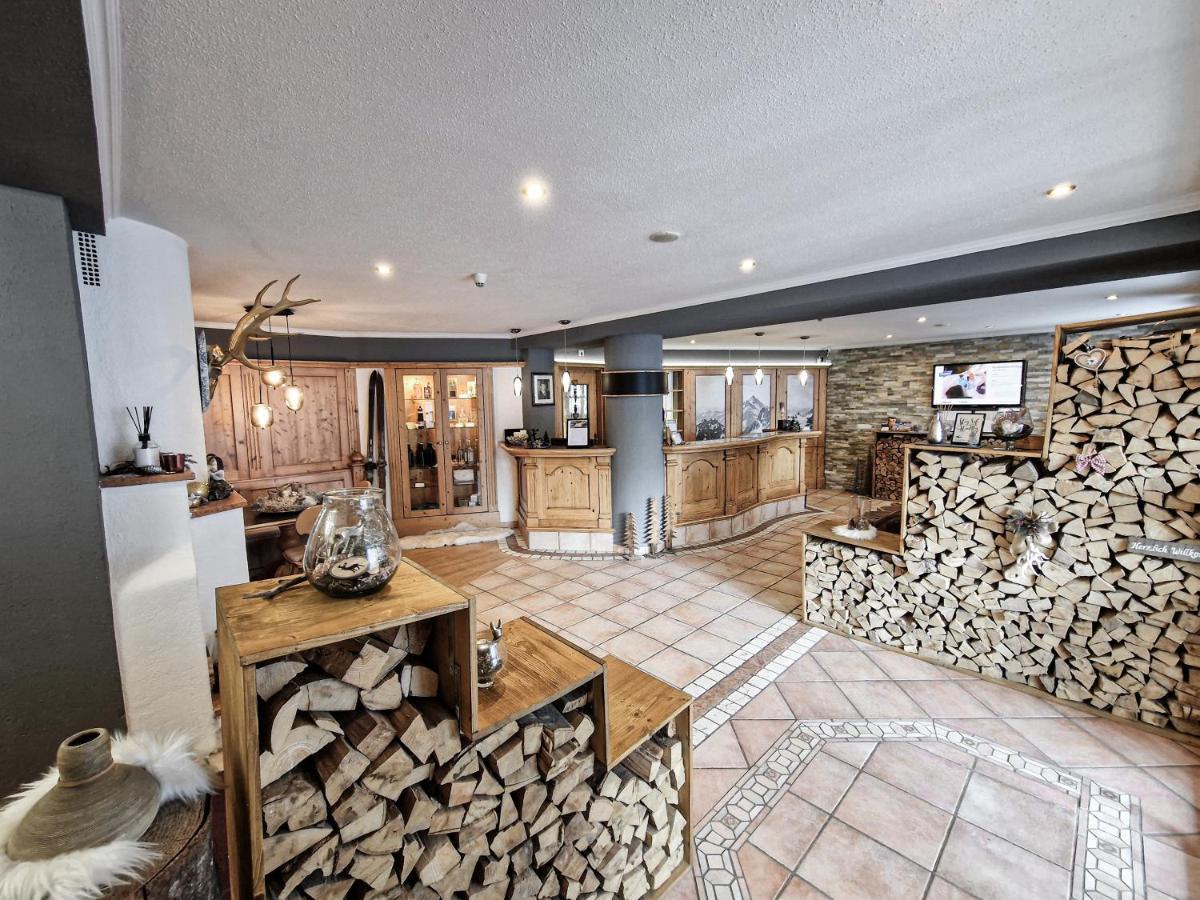 Hotel Laerchenhof Kaunertal Bagian luar foto
