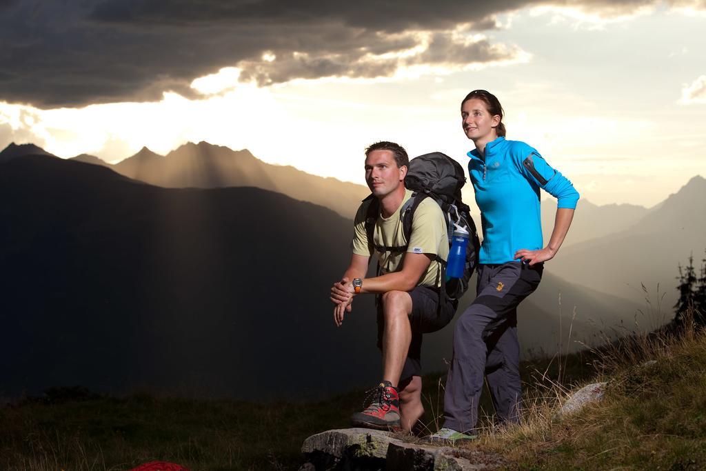 Hotel Laerchenhof Kaunertal Bagian luar foto