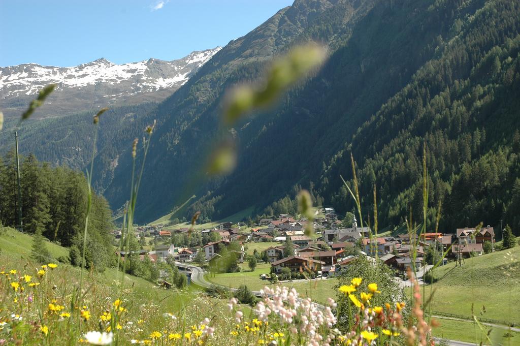 Hotel Laerchenhof Kaunertal Bagian luar foto