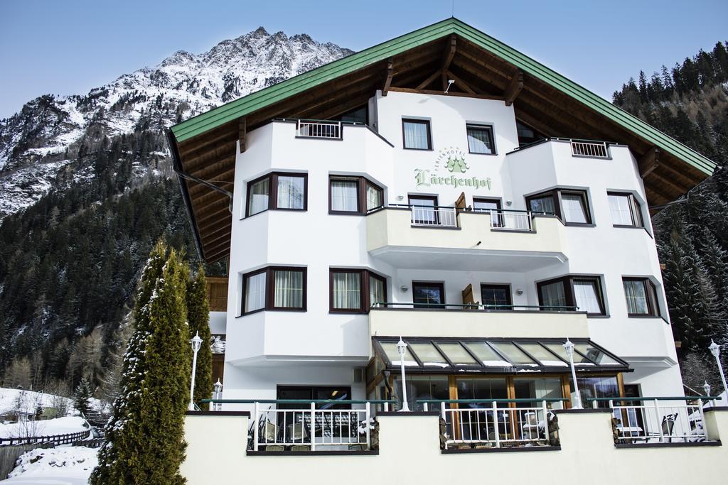 Hotel Laerchenhof Kaunertal Bagian luar foto